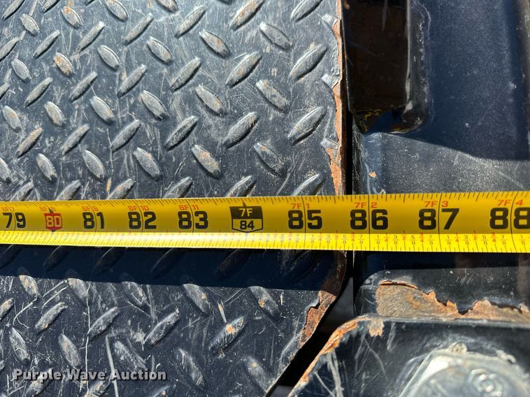 image for item KT9129 2011 Ford F450 Super Duty  flatbed pickup truck