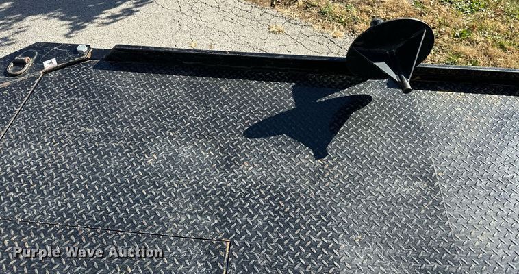 image for item KT9129 2011 Ford F450 Super Duty  flatbed pickup truck