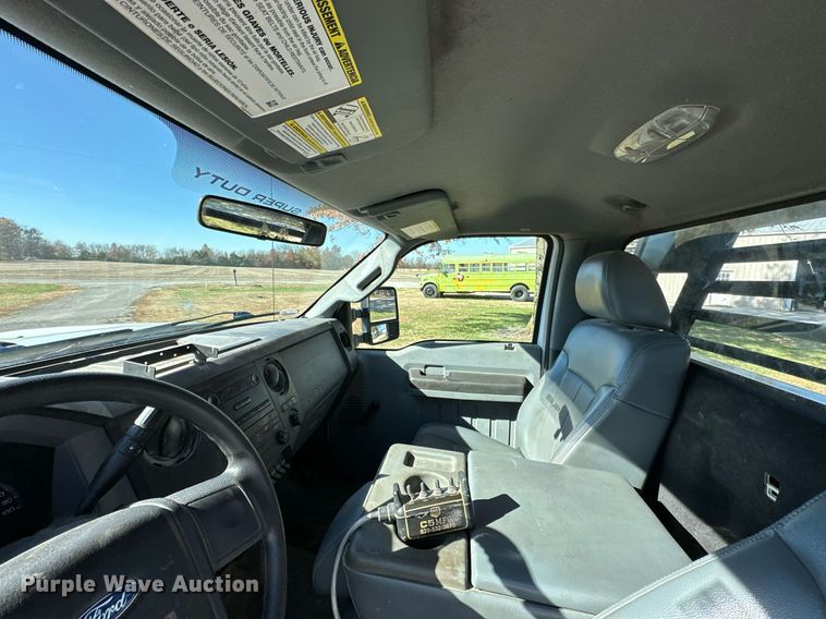 image for item KT9129 2011 Ford F450 Super Duty  flatbed pickup truck