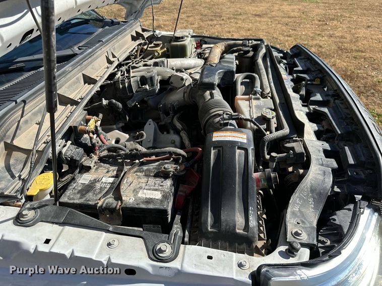 image for item KT9129 2011 Ford F450 Super Duty  flatbed pickup truck