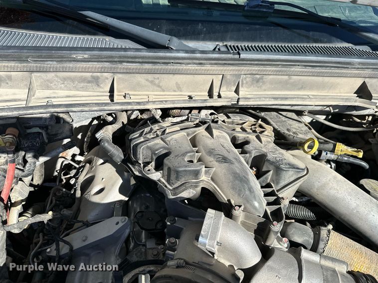 image for item KT9129 2011 Ford F450 Super Duty  flatbed pickup truck