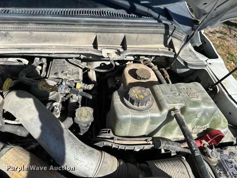 image for item KT9129 2011 Ford F450 Super Duty  flatbed pickup truck