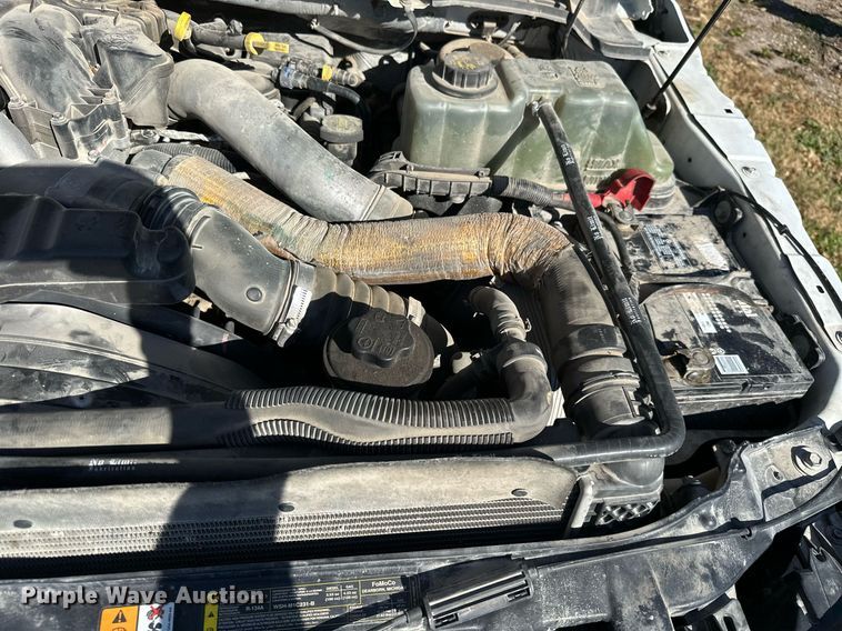 image for item KT9129 2011 Ford F450 Super Duty  flatbed pickup truck