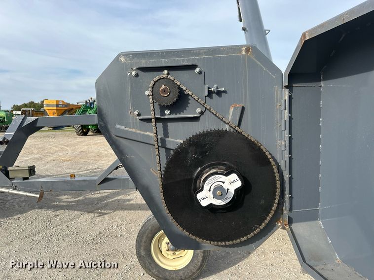 image for item KT9151 Loftness GBU10  grain bag unloader