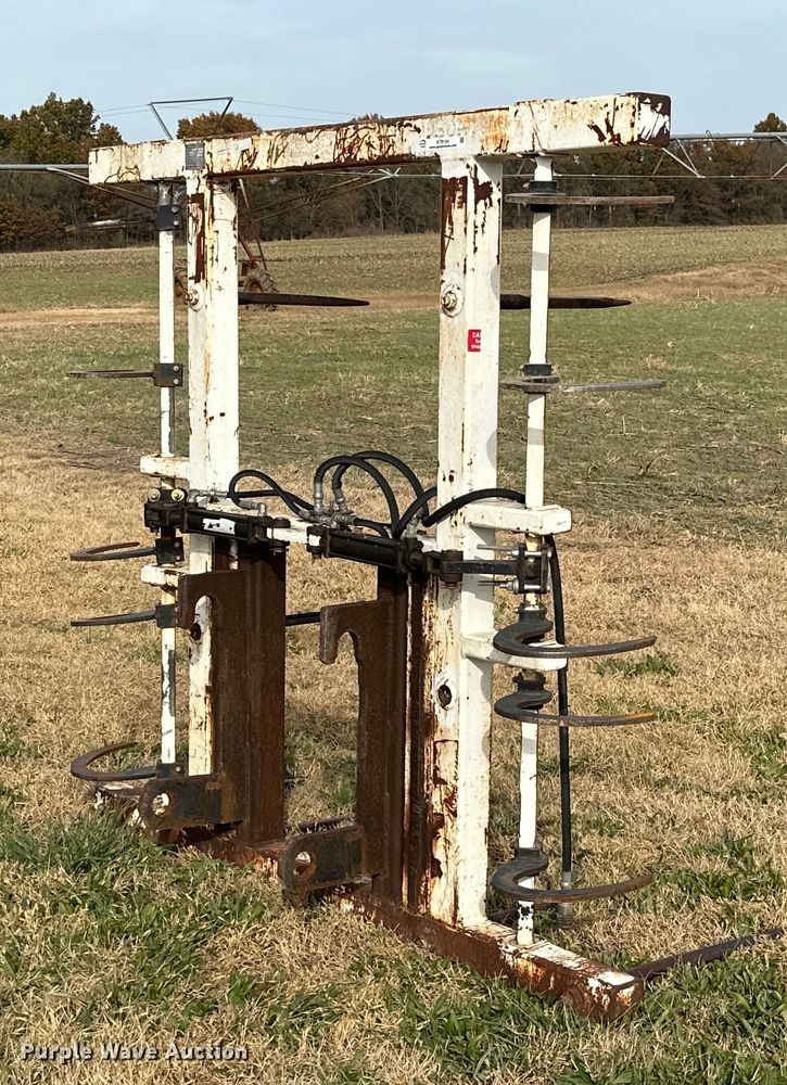 image for item KT9154 Miller Manufacturing  bale grapple