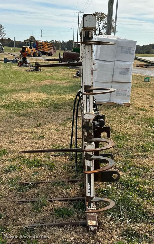 image for item KT9154 Miller Manufacturing  bale grapple