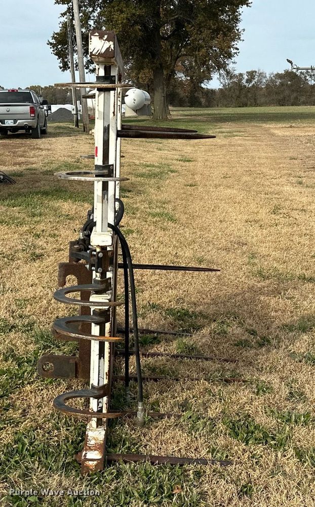 image for item KT9154 Miller Manufacturing  bale grapple