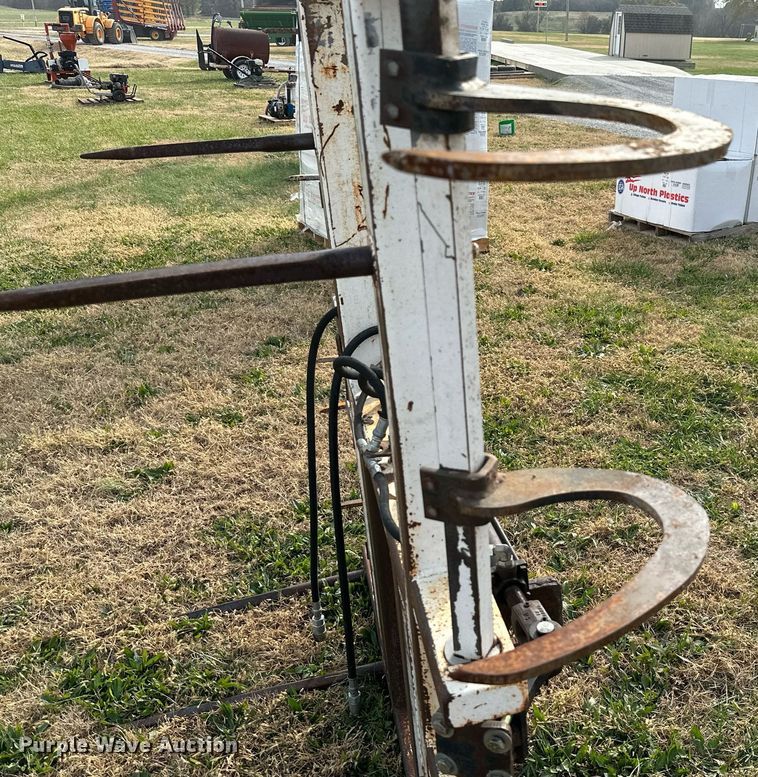 image for item KT9154 Miller Manufacturing  bale grapple