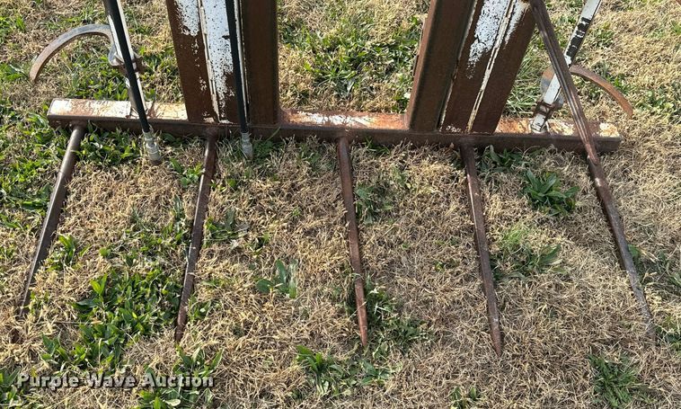 image for item KT9154 Miller Manufacturing  bale grapple