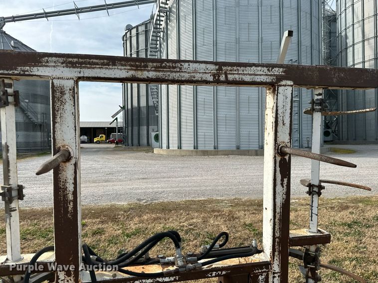 image for item KT9154 Miller Manufacturing  bale grapple