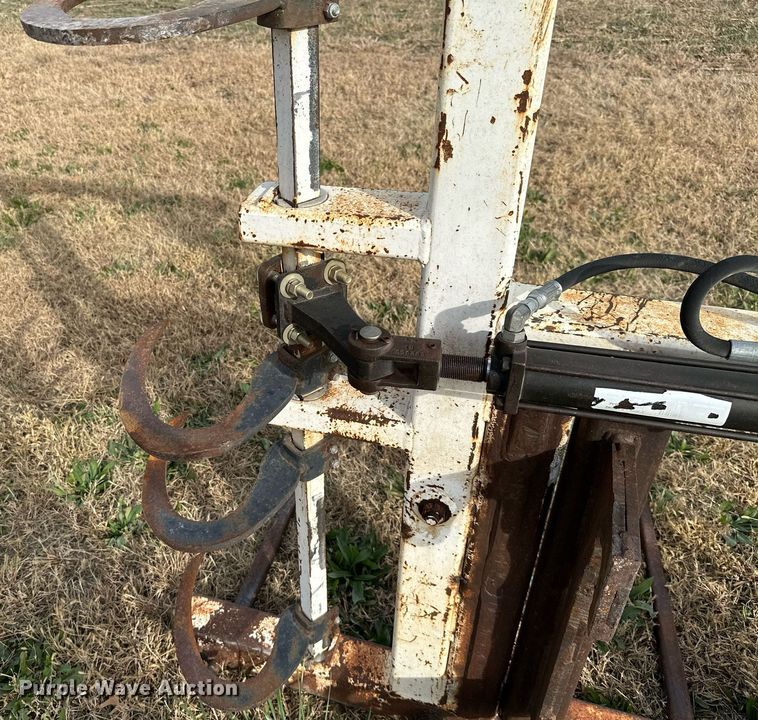 image for item KT9154 Miller Manufacturing  bale grapple