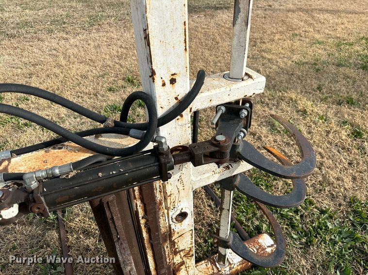 image for item KT9154 Miller Manufacturing  bale grapple