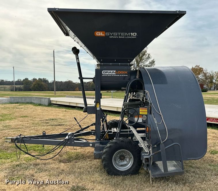 image for item KT9166 Loftness GBL10  grain bag loader