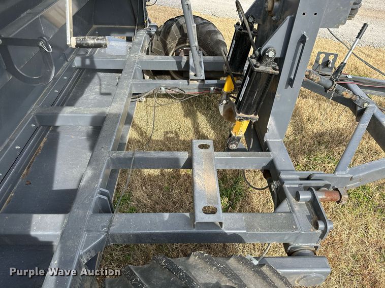 image for item KT9166 Loftness GBL10  grain bag loader