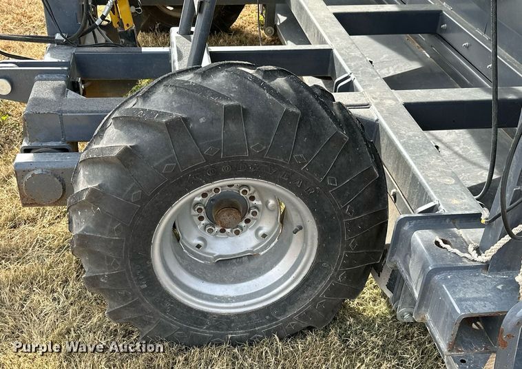 image for item KT9166 Loftness GBL10  grain bag loader