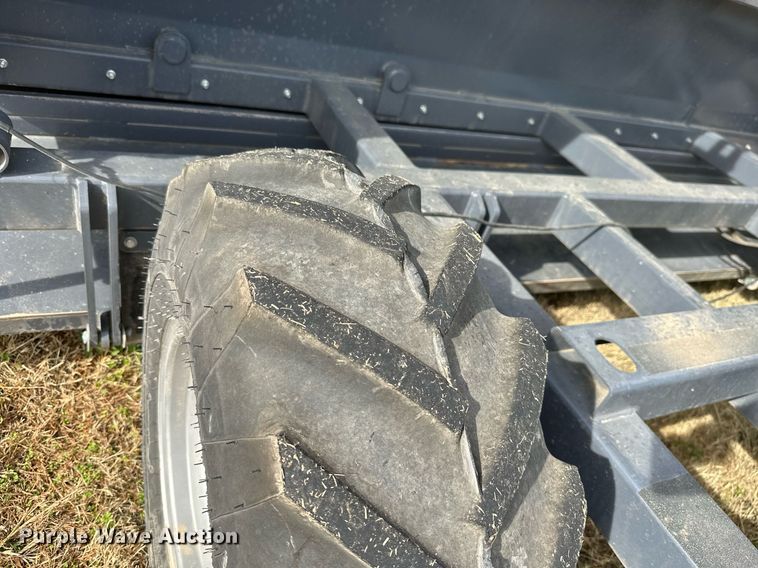 image for item KT9166 Loftness GBL10  grain bag loader