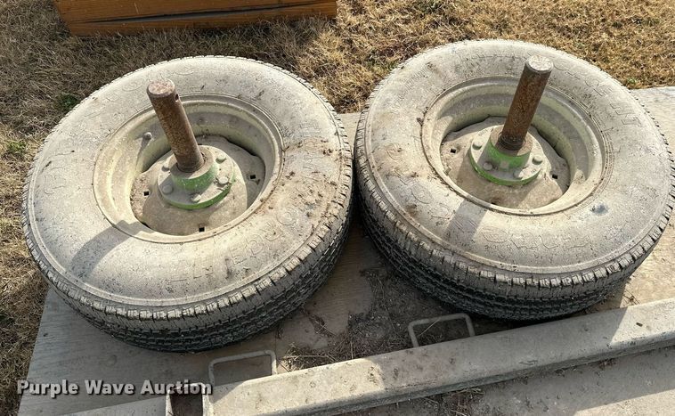 image for item KT9166 Loftness GBL10  grain bag loader