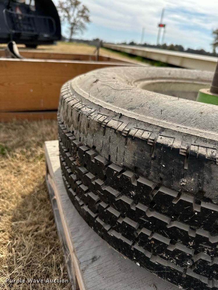 image for item KT9166 Loftness GBL10  grain bag loader