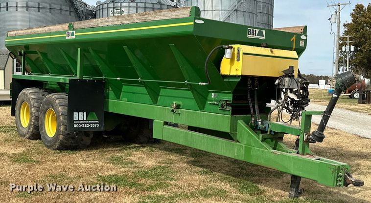 image for item KT9168 Baron & Brothers International  manure spreader