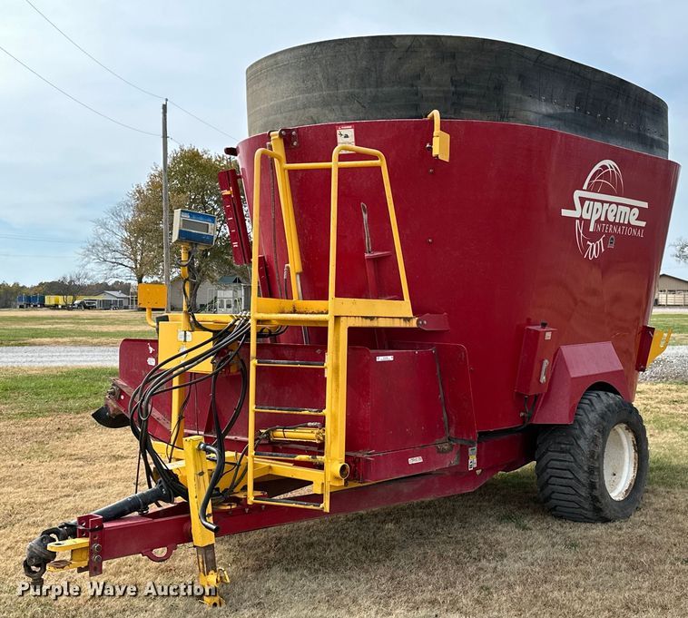 image for item KT9169 Supreme International 700T  feed grinder/mixer