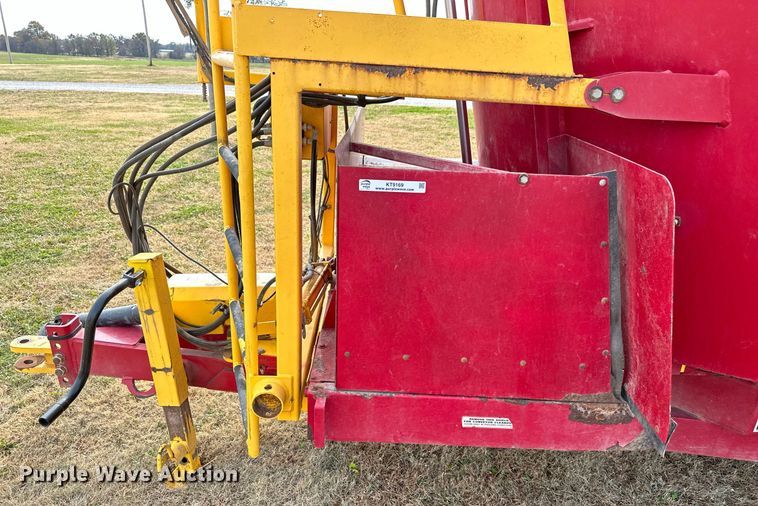 image for item KT9169 Supreme International 700T  feed grinder/mixer