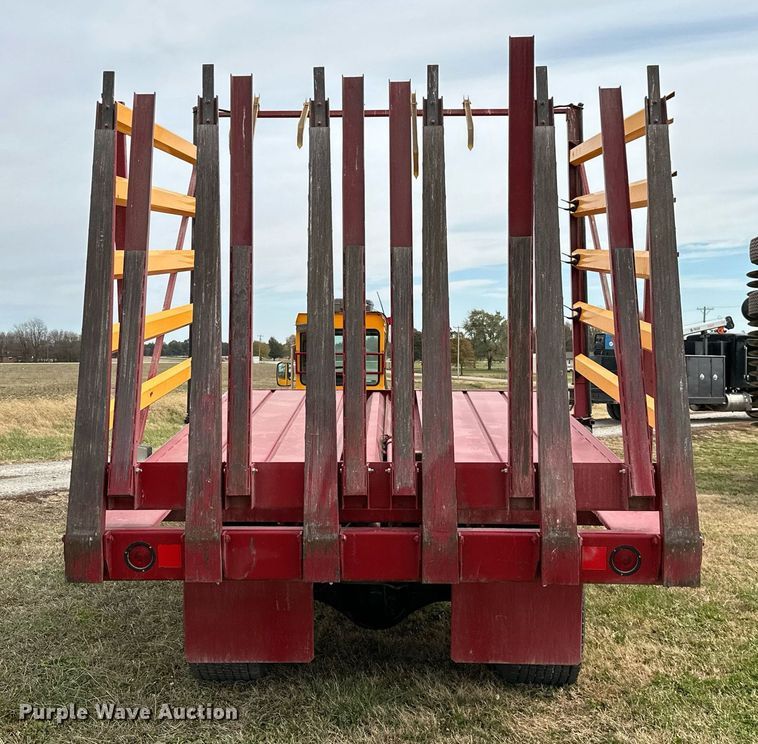 image for item KT9170 New Holland 1068  bale wagon