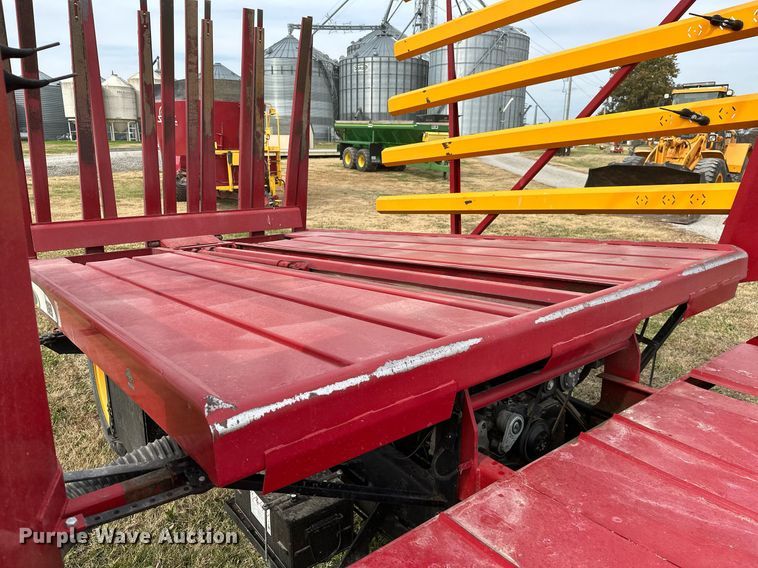 image for item KT9170 New Holland 1068  bale wagon