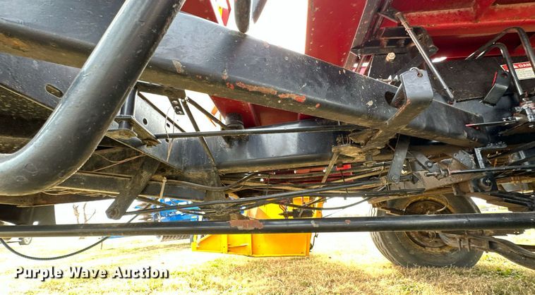 image for item KT9170 New Holland 1068  bale wagon