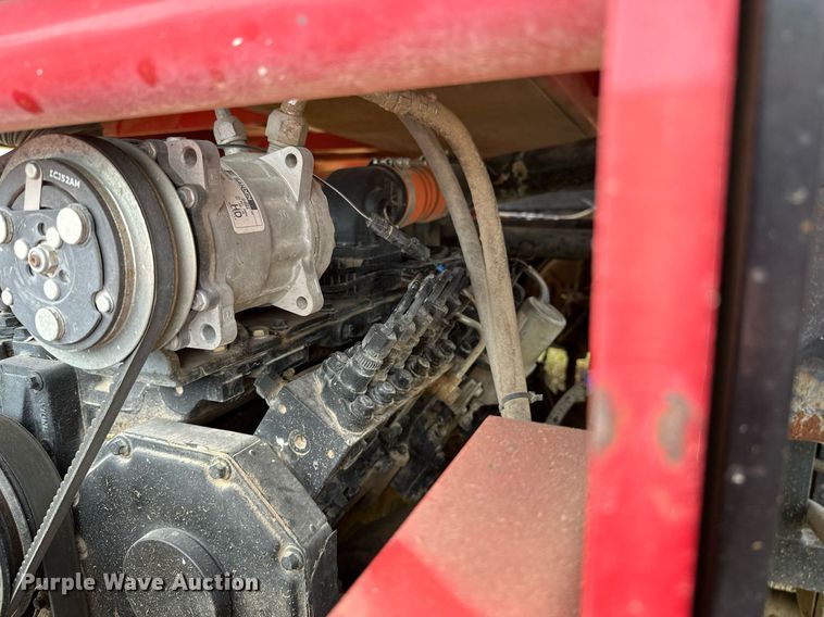 image for item KT9170 New Holland 1068  bale wagon