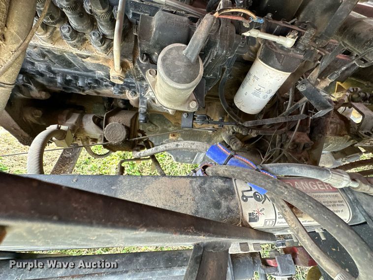 image for item KT9170 New Holland 1068  bale wagon