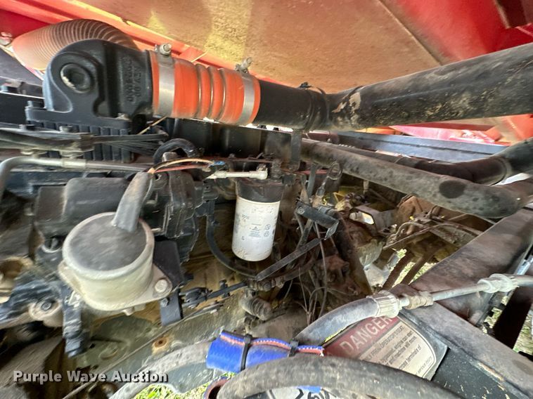 image for item KT9170 New Holland 1068  bale wagon