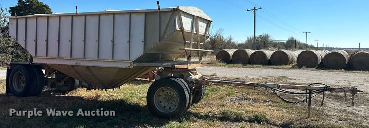 image for item KT9175 1980 Doon  Grain trailer