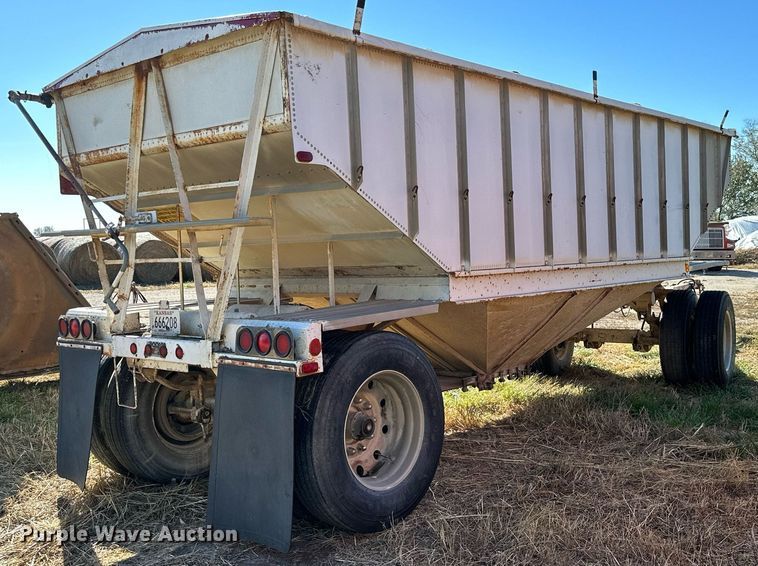 image for item KT9175 1980 Doon  Grain trailer