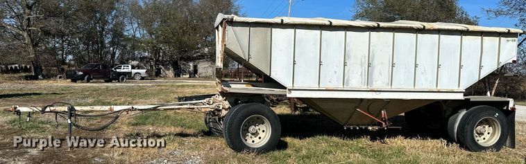 image for item KT9175 1980 Doon  Grain trailer
