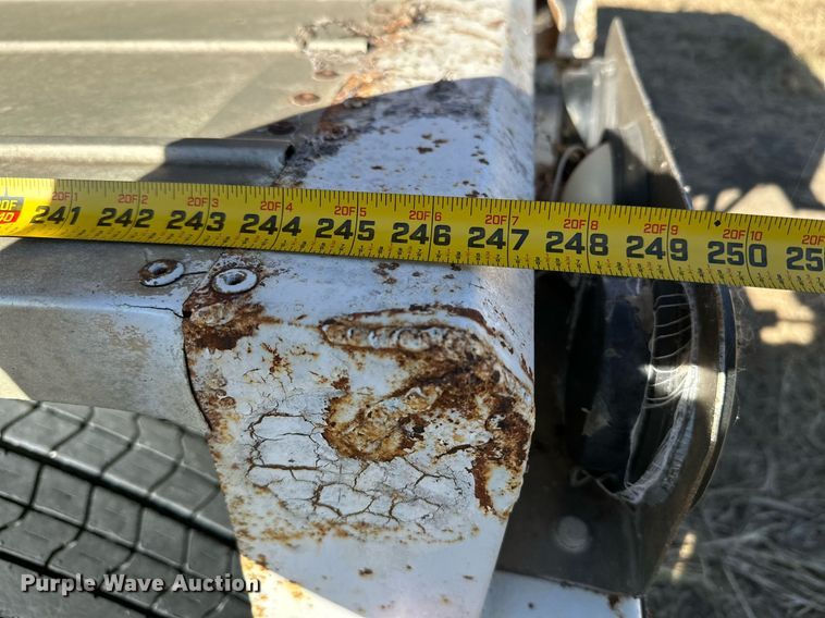 image for item KT9175 1980 Doon  Grain trailer