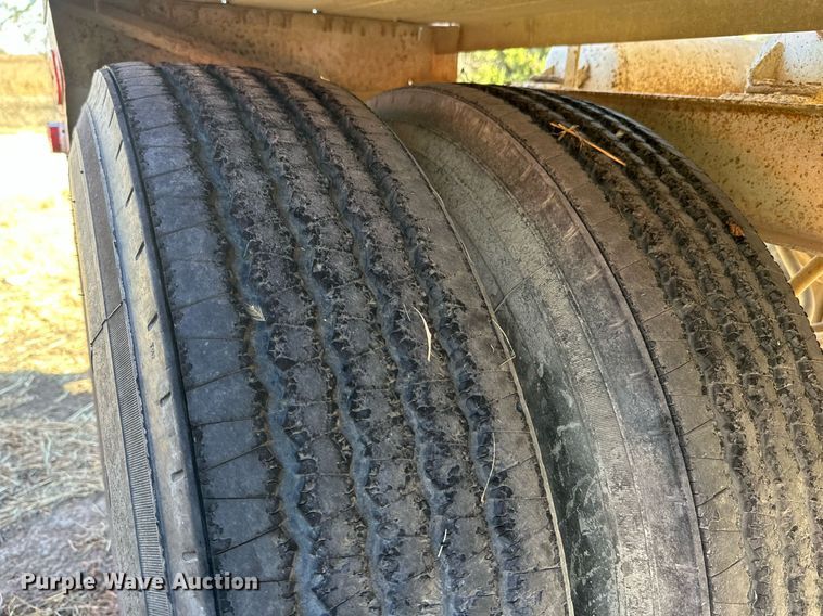 image for item KT9175 1980 Doon  Grain trailer