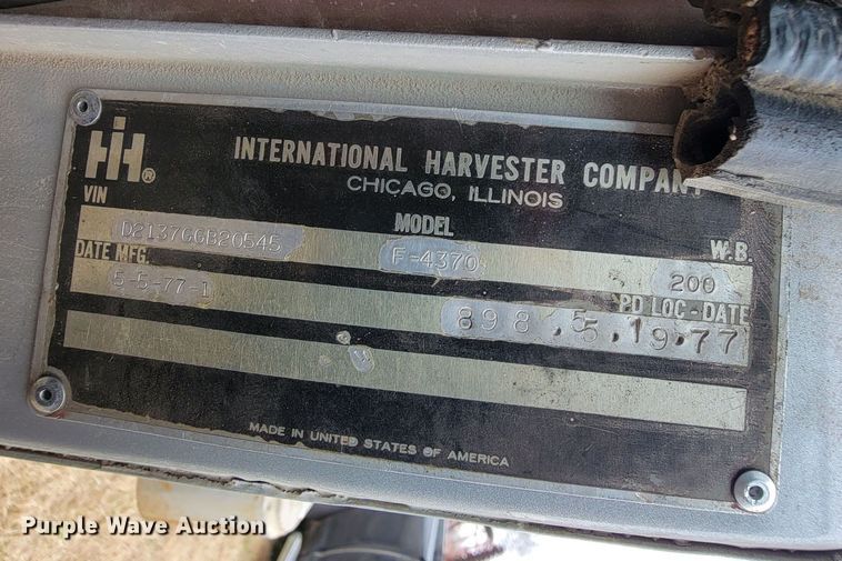 image for item KT9187 1977 International 4200  grain truck