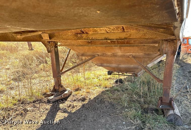 image for item KT9238 1995 Jet Company  Grain trailer