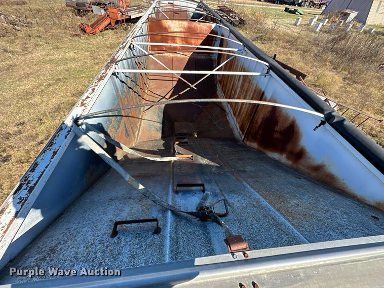 image for item KT9238 1995 Jet Company  Grain trailer