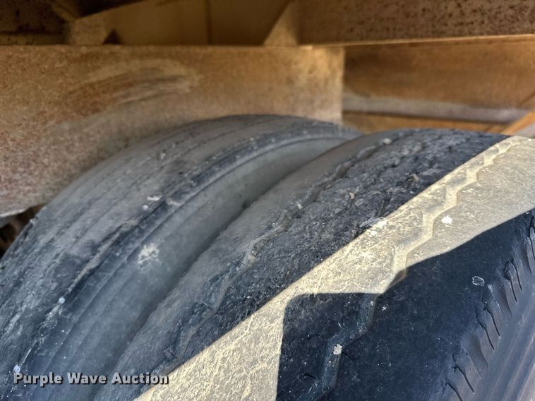 image for item KT9238 1995 Jet Company  Grain trailer