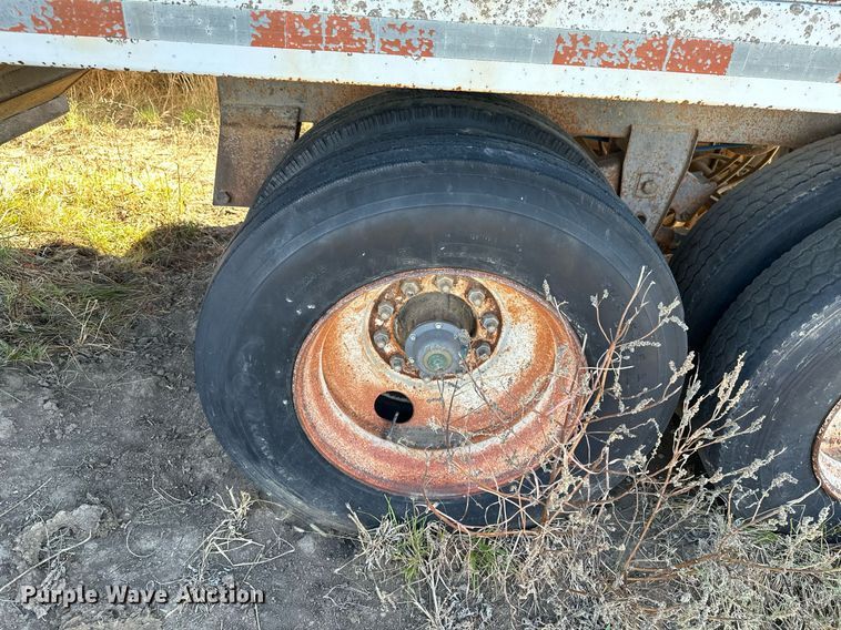 image for item KT9238 1995 Jet Company  Grain trailer