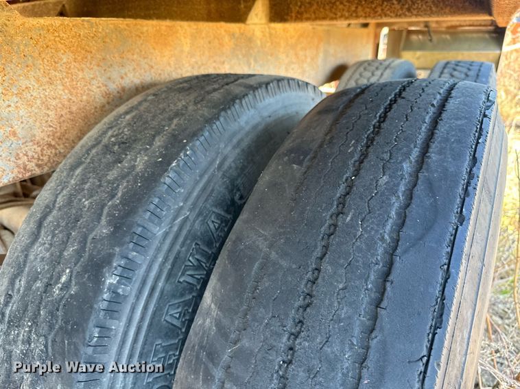 image for item KT9238 1995 Jet Company  Grain trailer