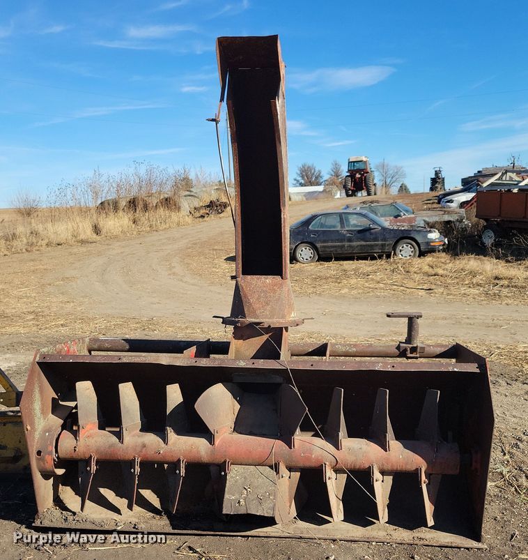 image for item LC9340 Lundell 3400  snow blower