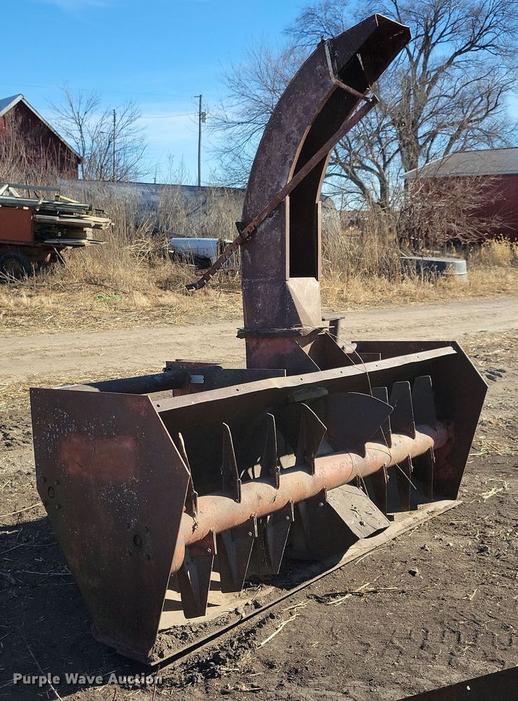 image for item LC9340 Lundell 3400  snow blower