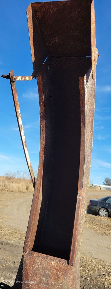 image for item LC9340 Lundell 3400  snow blower