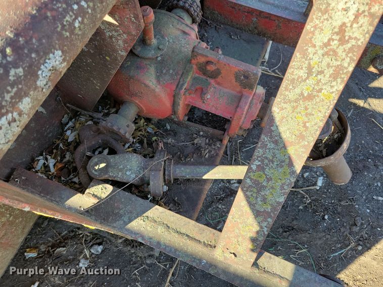 image for item LC9340 Lundell 3400  snow blower