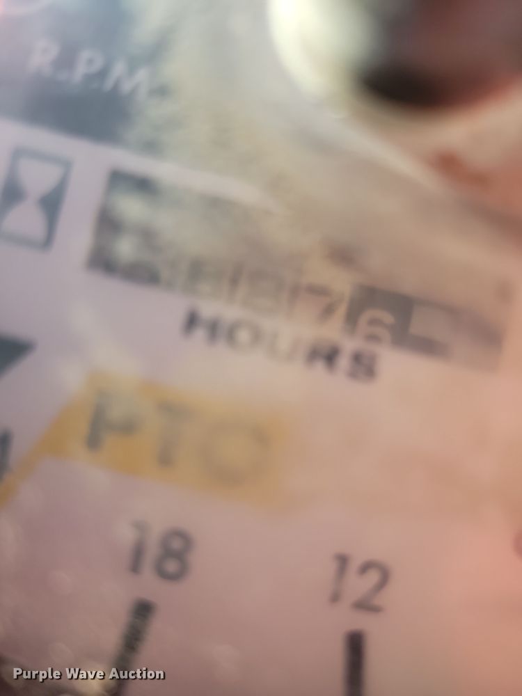 image for item LC9341 1974 International Farmall 1066  tractor