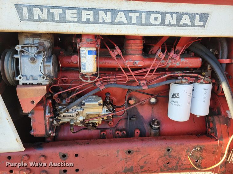 image for item LC9341 1974 International Farmall 1066  tractor