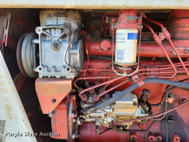 image for item LC9341 1974 International Farmall 1066  tractor