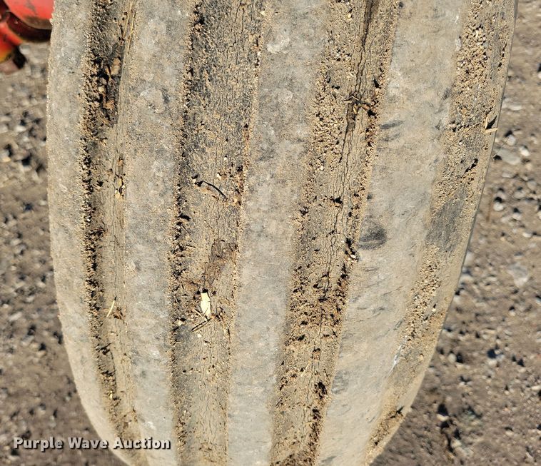 image for item LC9341 1974 International Farmall 1066  tractor